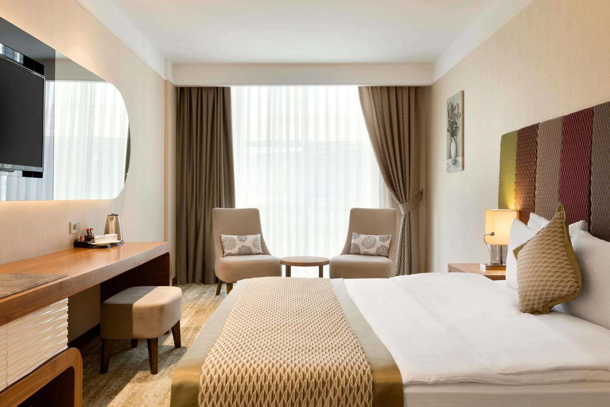 Отель Ramada By Wyndham Gemli̇K Гемлик Экстерьер фото